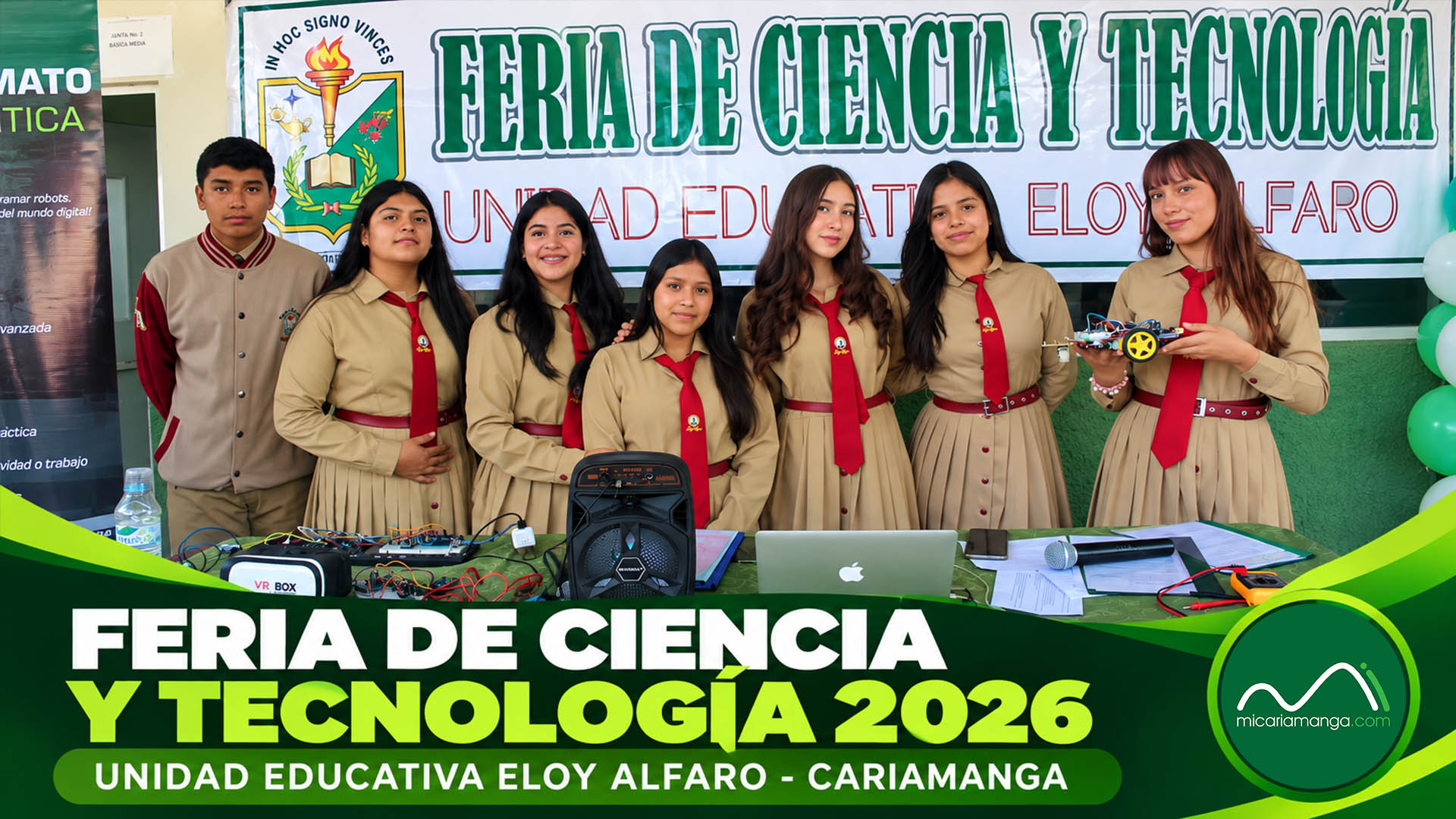 Estudiantes de la Unidad Educativa Eloy Alfaro presentan proyectos durante la Feria de Ciencia y Tecnología 2026 en Cariamanga.